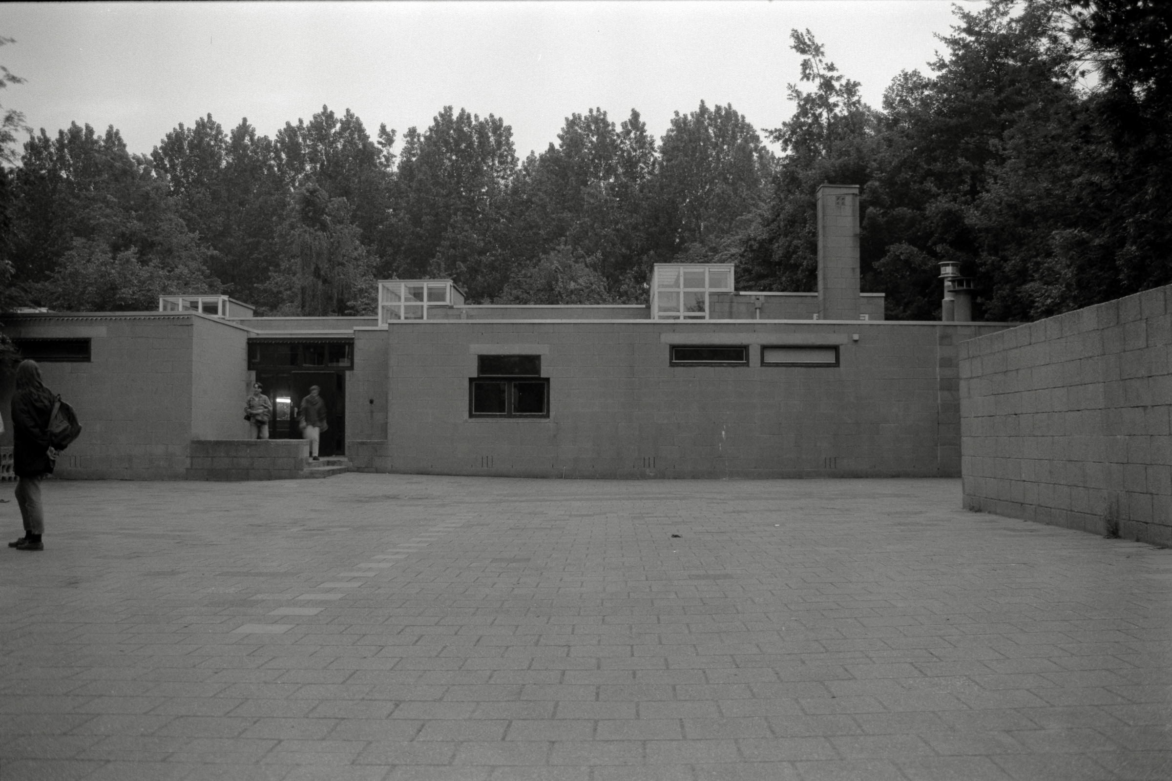 AHP F1992 06 004 sc250507 img24 NLP